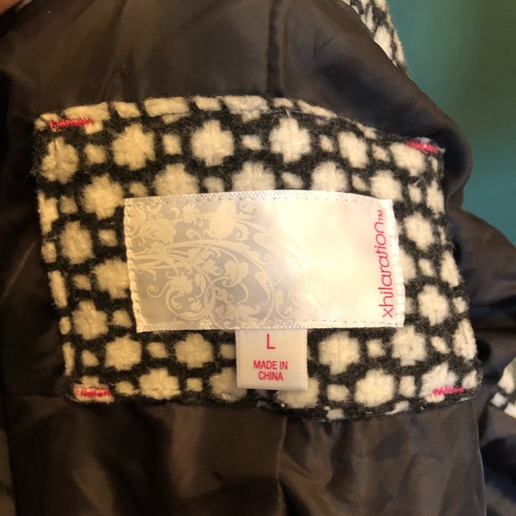 Geometric Pattern Coat - Picture 3 of 4